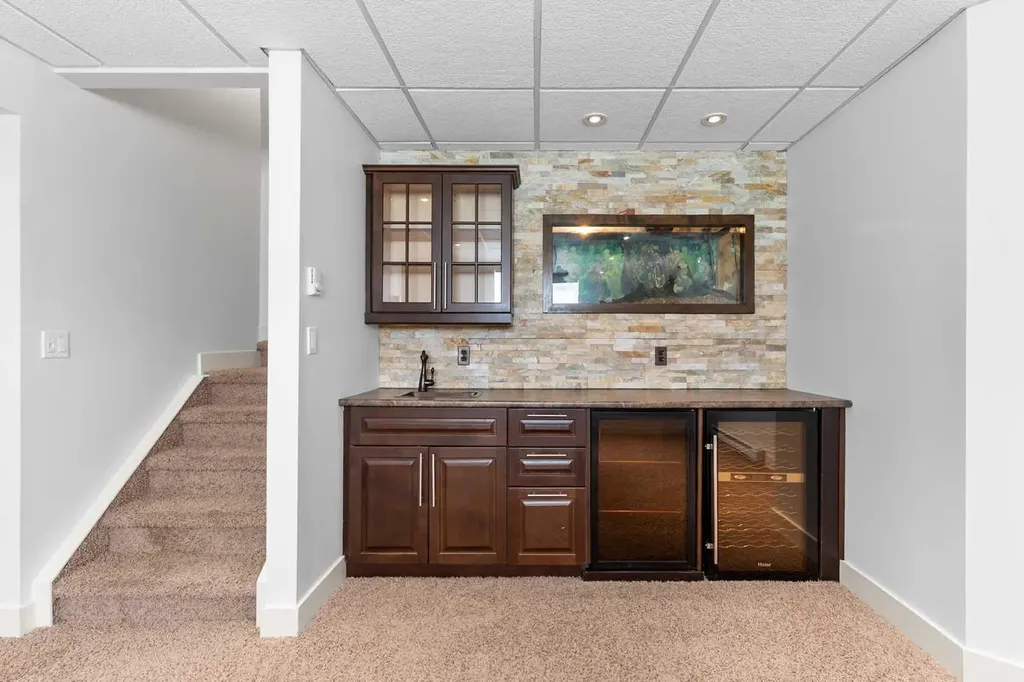 2016 Sagewood Point SW Airdrie AB T4B 3P1
