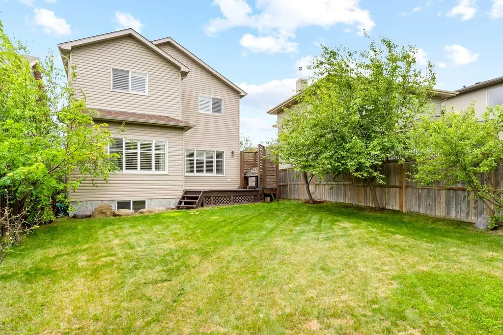 2016 Sagewood Point SW Airdrie AB T4B 3P1