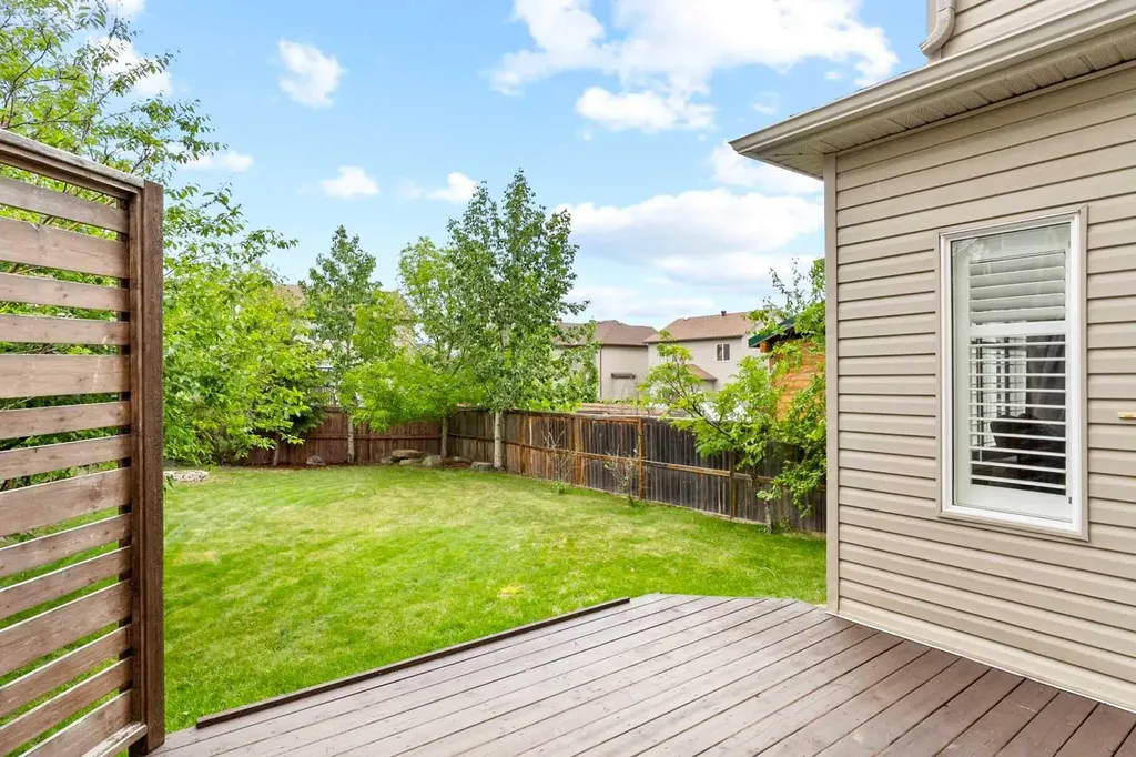 2016 Sagewood Point SW Airdrie AB T4B 3P1