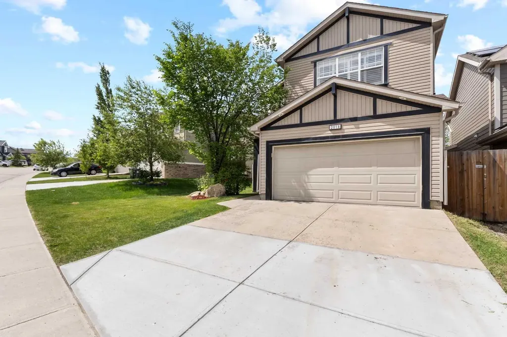 2016 Sagewood Point SW Airdrie AB T4B 3P1