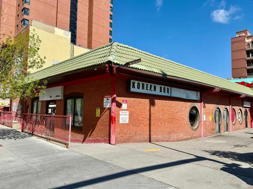 138 3 Avenue SE Calgary AB T2G 0B7
