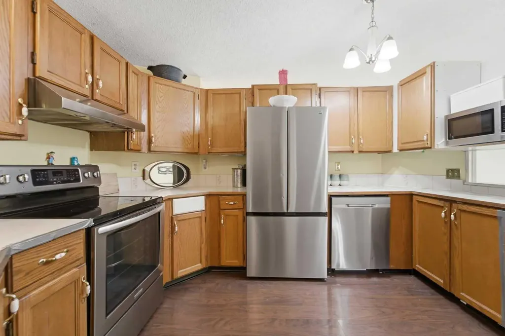 96 Falshire Close NE Calgary AB T3J3A7