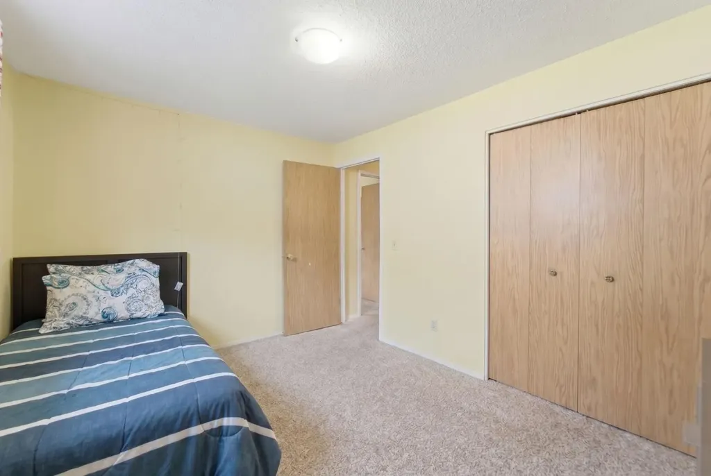96 Falshire Close NE Calgary AB T3J3A7