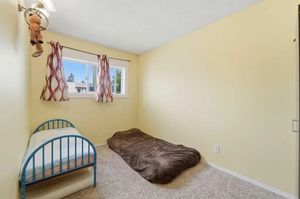 96 Falshire Close NE Calgary AB T3J3A7