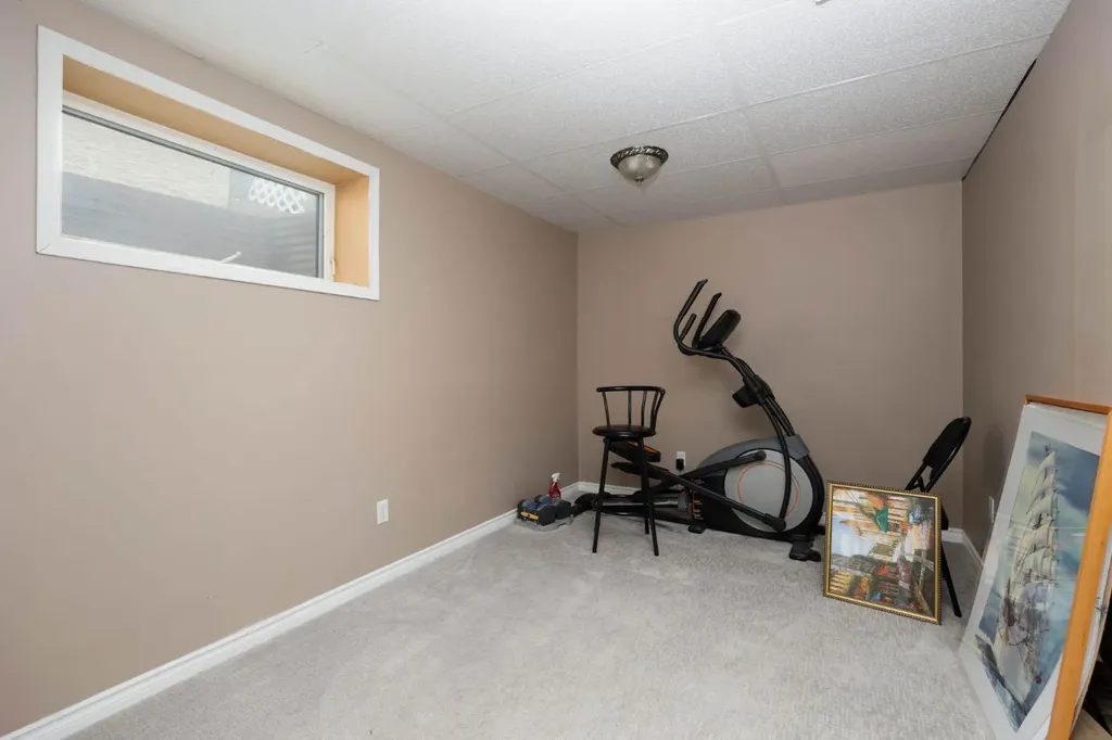 240 Sitka Drive Fort Mcmurray AB T9H 5C9