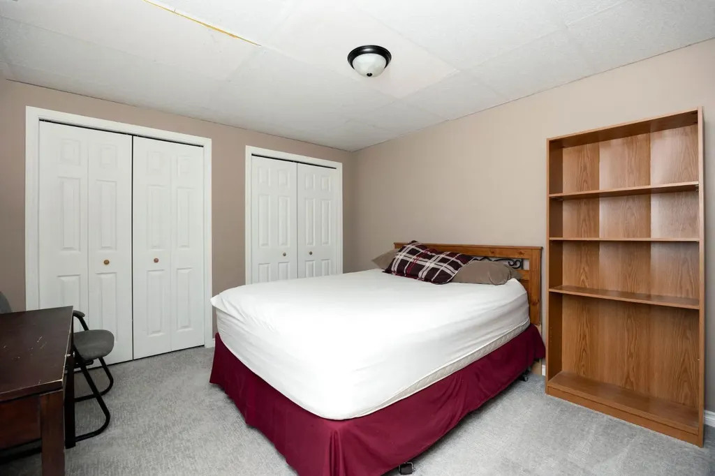 240 Sitka Drive Fort Mcmurray AB T9H 5C9