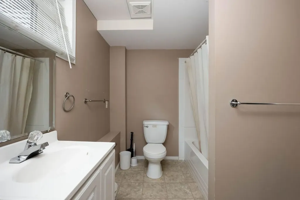 240 Sitka Drive Fort Mcmurray AB T9H 5C9
