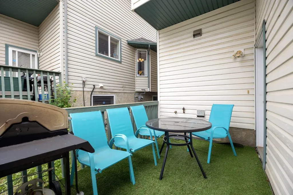 240 Sitka Drive Fort Mcmurray AB T9H 5C9