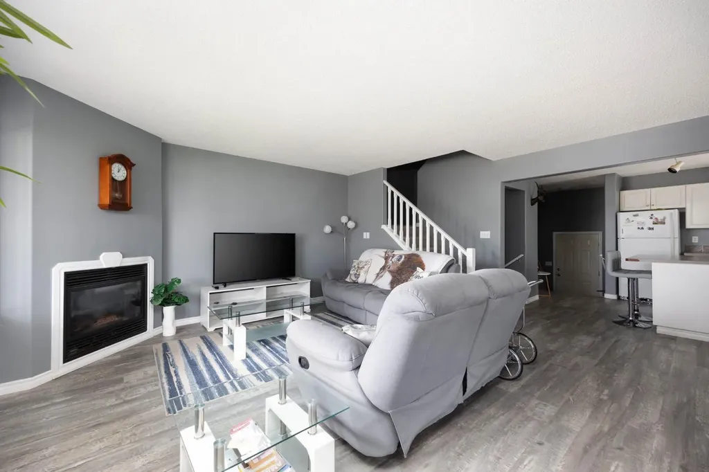 240 Sitka Drive Fort Mcmurray AB T9H 5C9