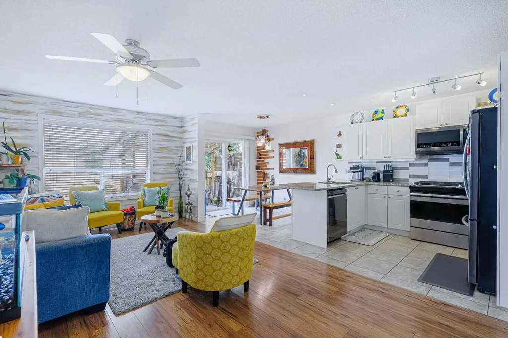 63 Coventry View NE Calgary AB T3K 5H4