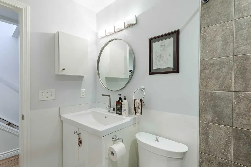63 Coventry View NE Calgary AB T3K 5H4