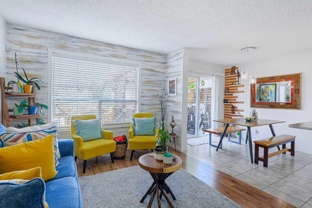 63 Coventry View NE Calgary AB T3K 5H4