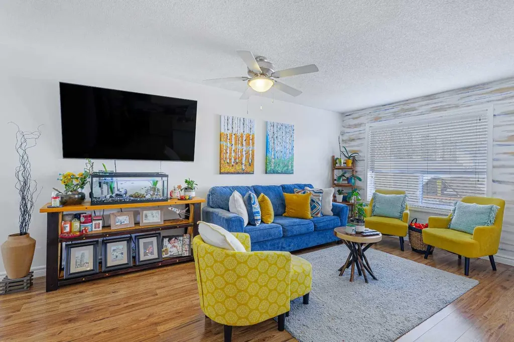 63 Coventry View NE Calgary AB T3K 5H4