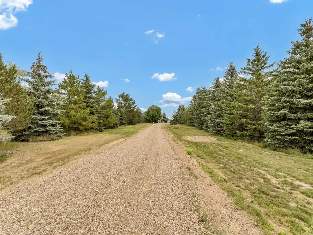 12029 Range Road 74 Rural Cypress County AB T0K1Z0