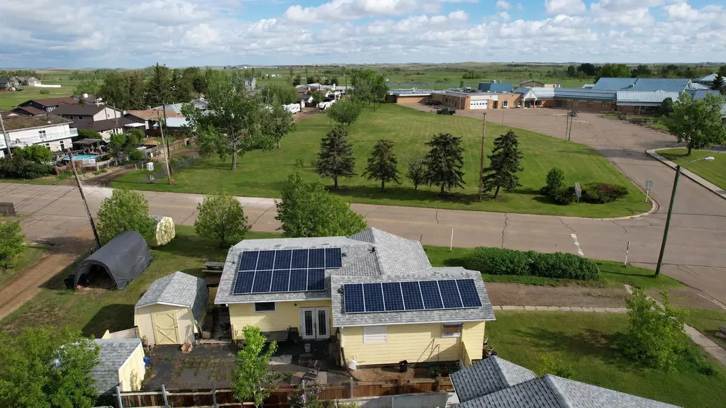 813 Centre Hanna AB T0J1P0