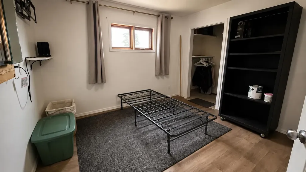 813 Centre Hanna AB T0J1P0
