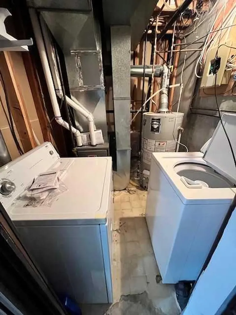 62 Carleton Road W Lethbridge AB T1K 3X5