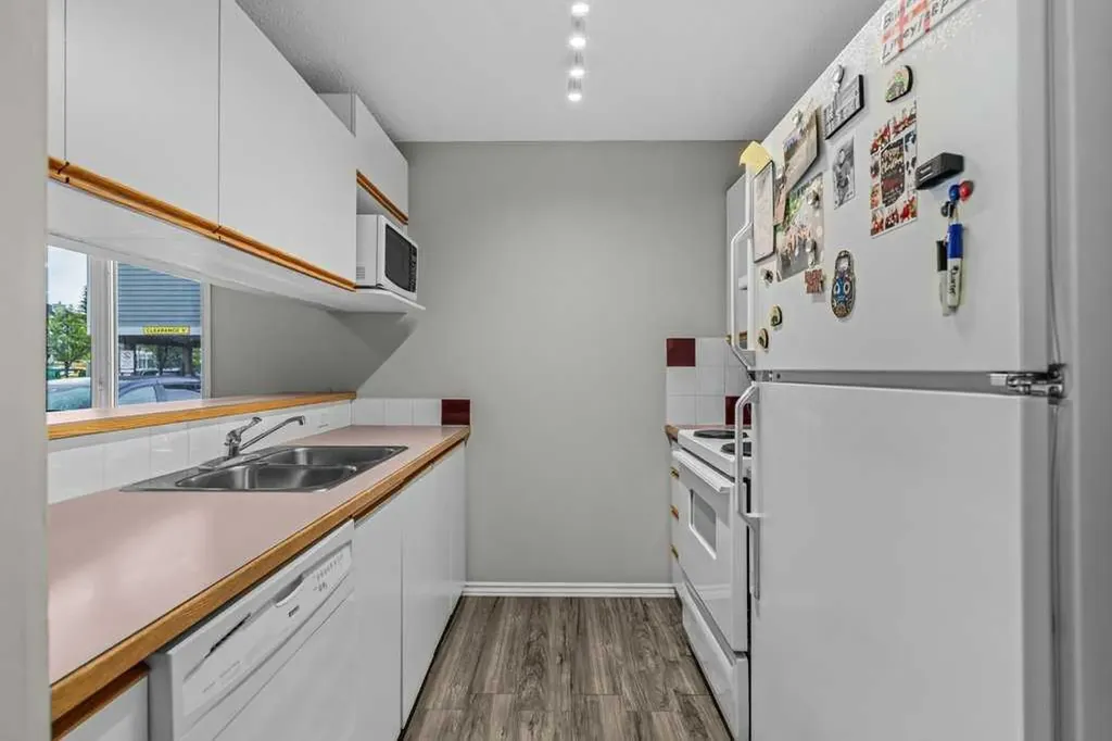 1206 Bow Valley Trail Canmore AB T1W1N6