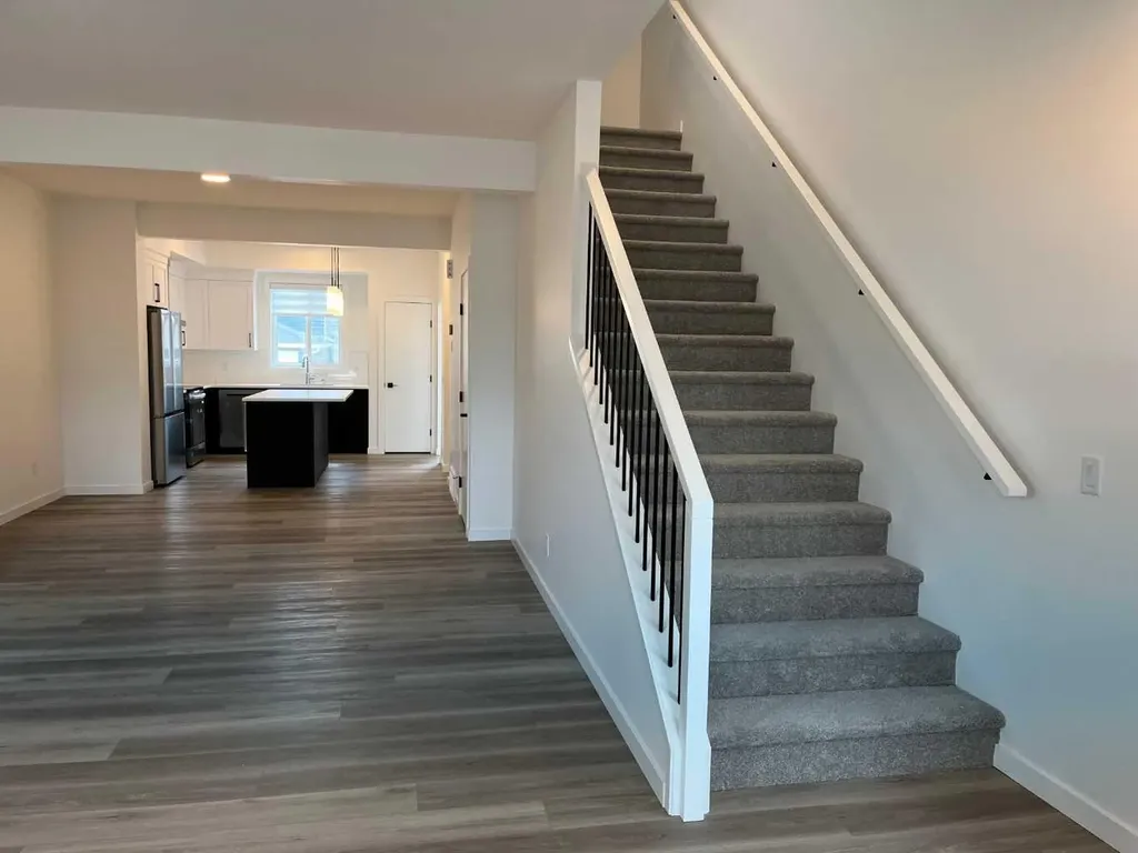 49 Legacy Point Terrace SE Calgary AB T2X 6R9