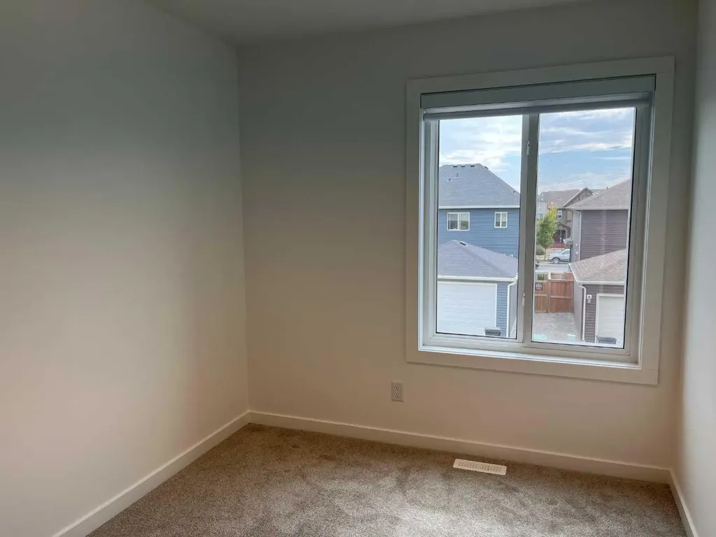 49 Legacy Point Terrace SE Calgary AB T2X 6R9