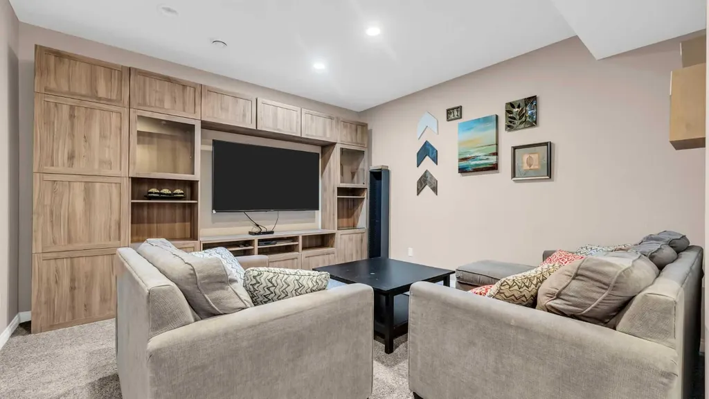 187 Cranford Close SE Calgary AB T3M 1N3