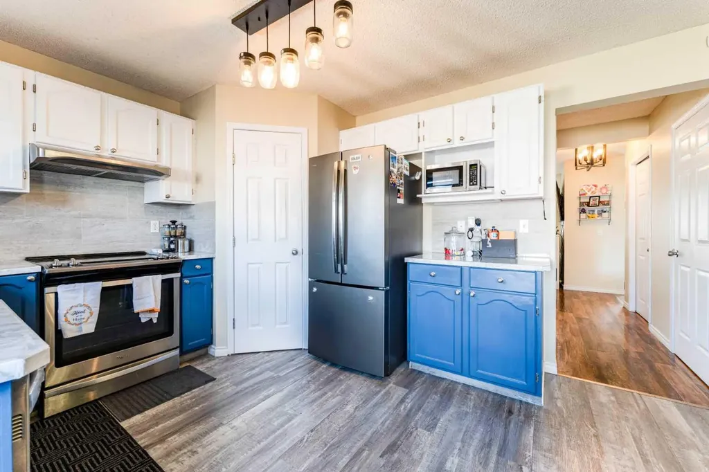 134 Tarawood Lane NE Calgary AB T3J 5A7