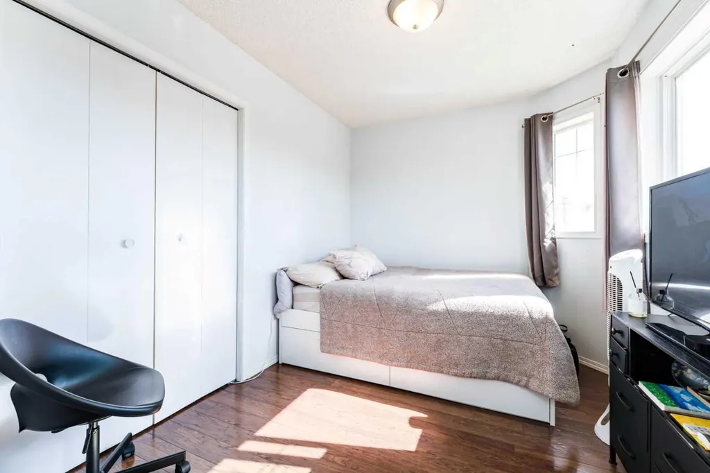134 Tarawood Lane NE Calgary AB T3J 5A7