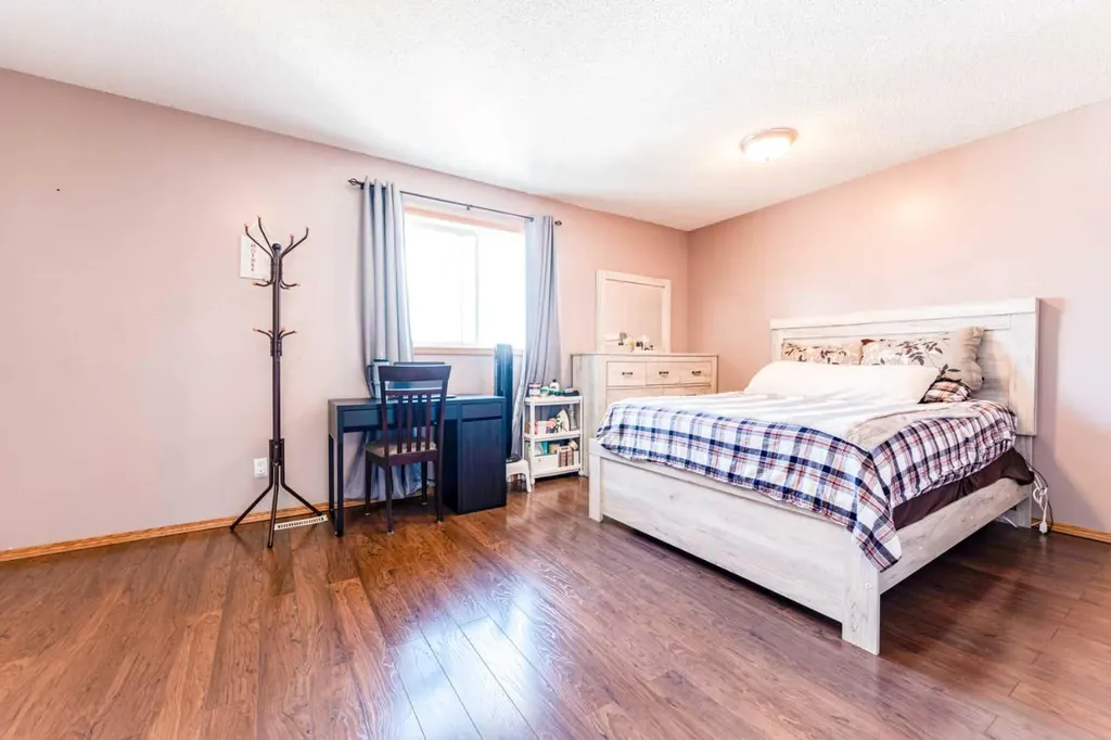 134 Tarawood Lane NE Calgary AB T3J 5A7