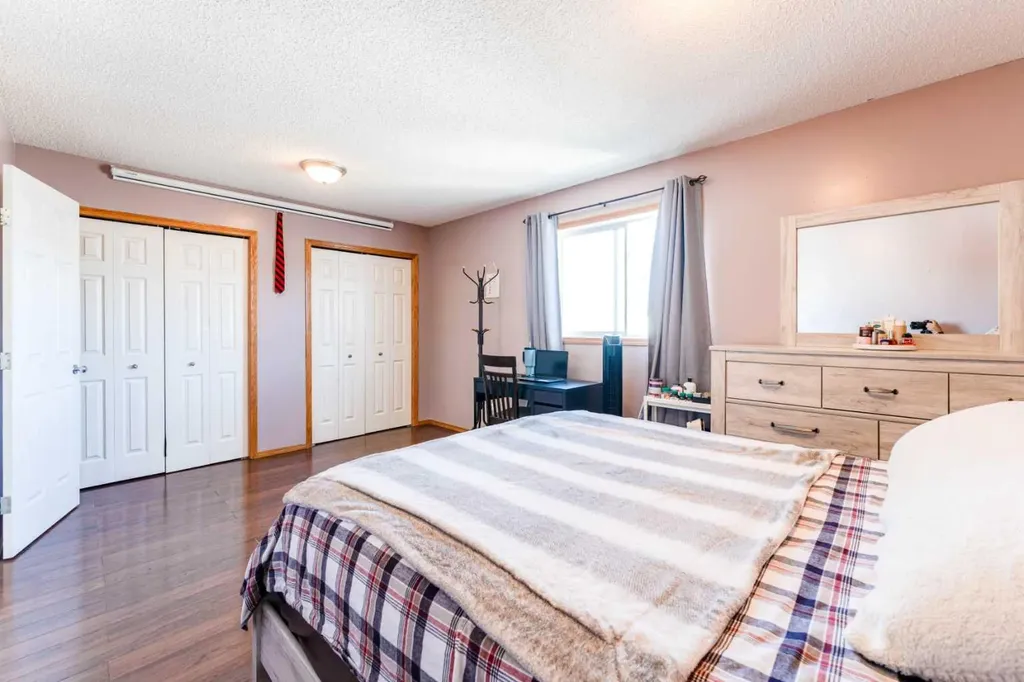 134 Tarawood Lane NE Calgary AB T3J 5A7