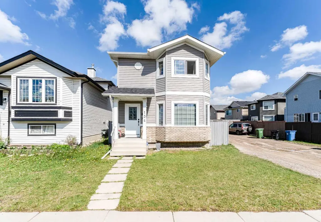 134 Tarawood Lane NE Calgary AB T3J 5A7