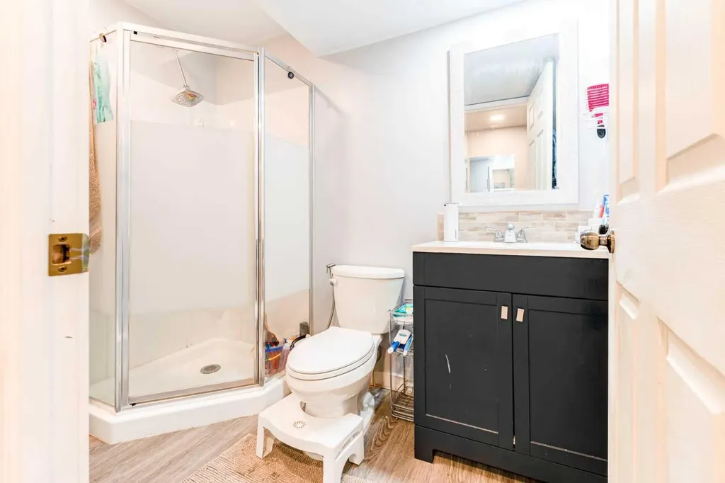 134 Tarawood Lane NE Calgary AB T3J 5A7