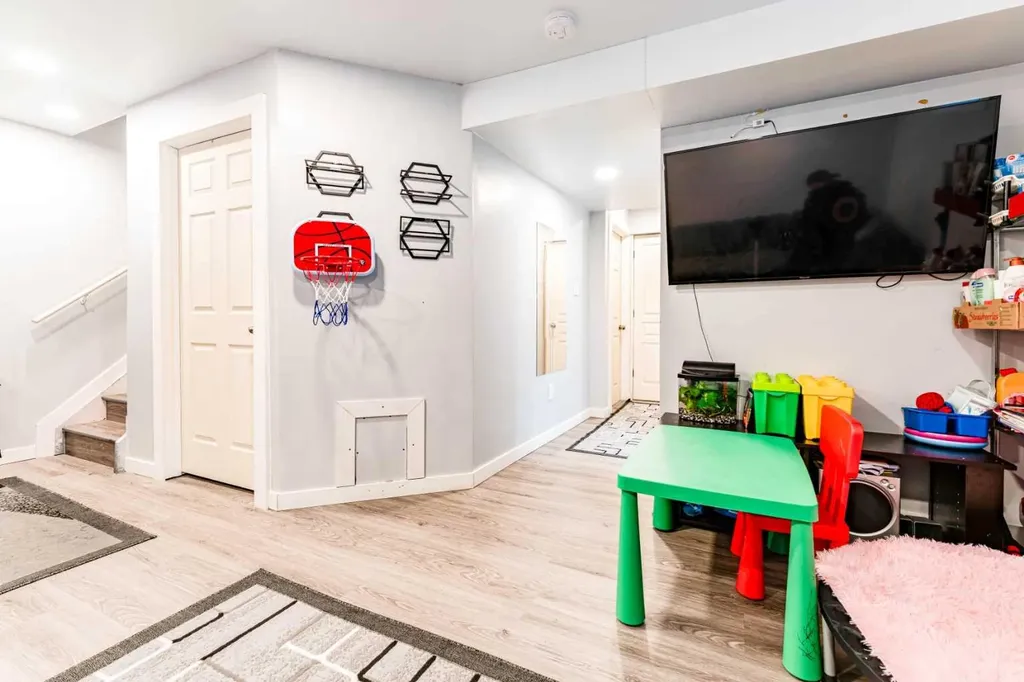 134 Tarawood Lane NE Calgary AB T3J 5A7