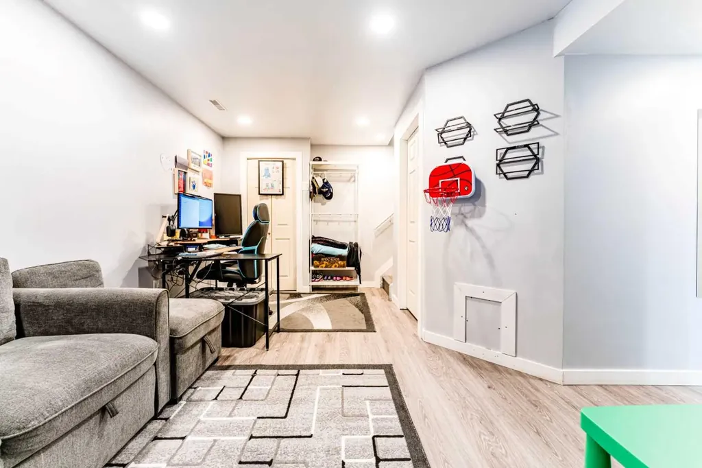 134 Tarawood Lane NE Calgary AB T3J 5A7