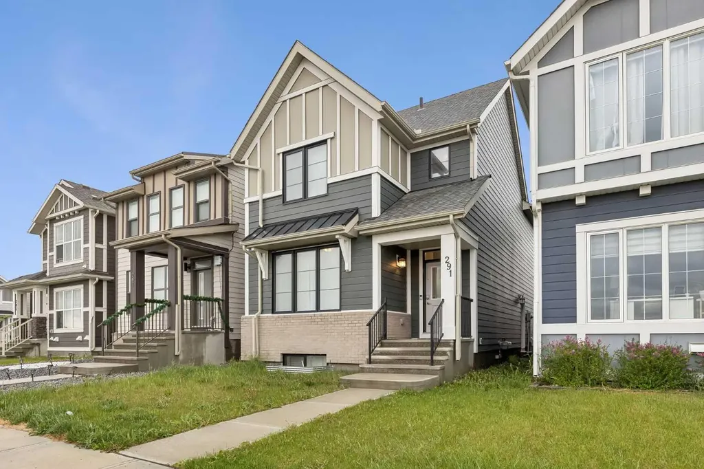 291 Magnolia Square SE Calgary AB T3M 2W6