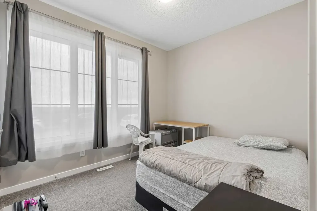 291 Magnolia Square SE Calgary AB T3M 2W6