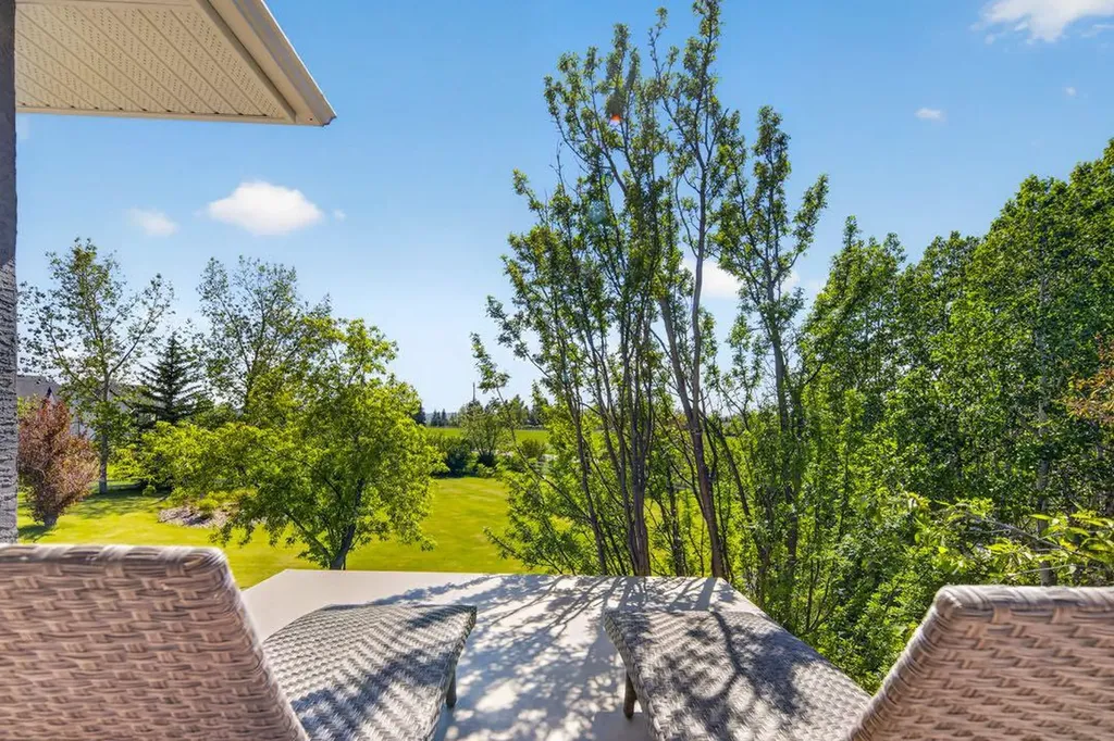 80021 210 Avenue W Rural Foothills County AB T1S 2X9