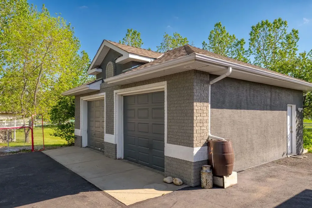 80021 210 Avenue W Rural Foothills County AB T1S 2X9