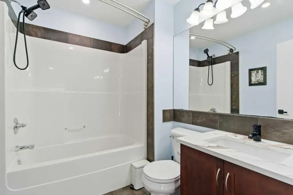 203 Auburn Bay Heights SE Calgary AB T3M 0A8