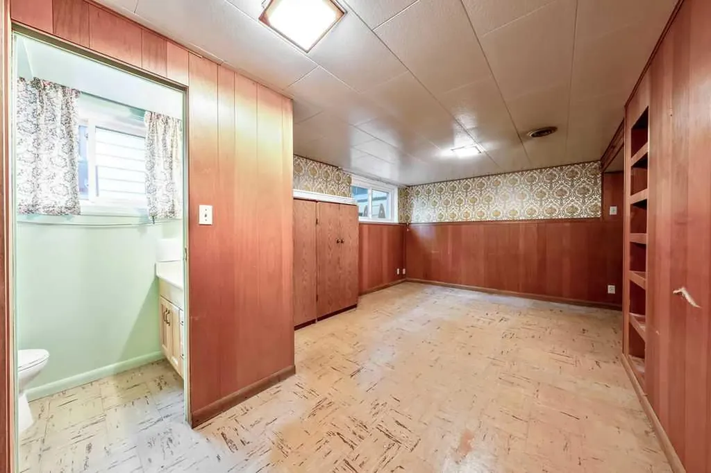 7315 5 Street SW Calgary AB T2V 1B4