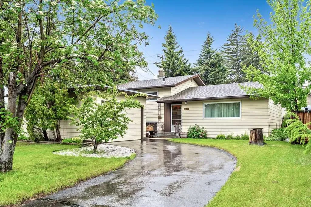 7315 5 Street SW Calgary AB T2V 1B4