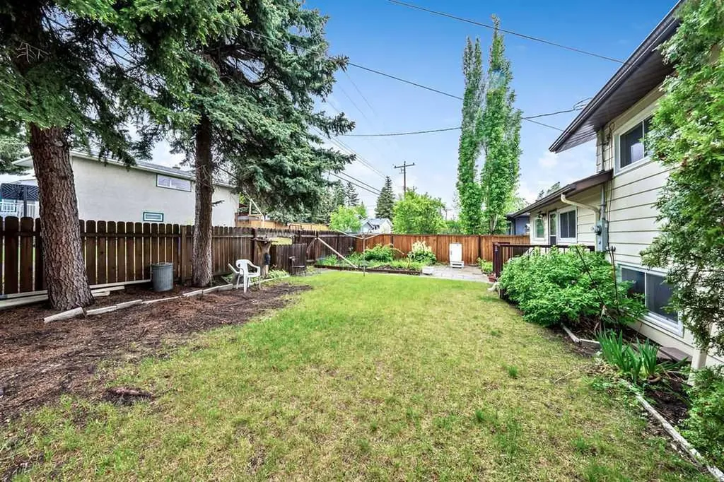 7315 5 Street SW Calgary AB T2V 1B4