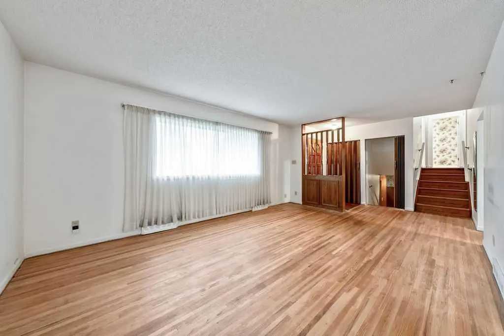 7315 5 Street SW Calgary AB T2V 1B4