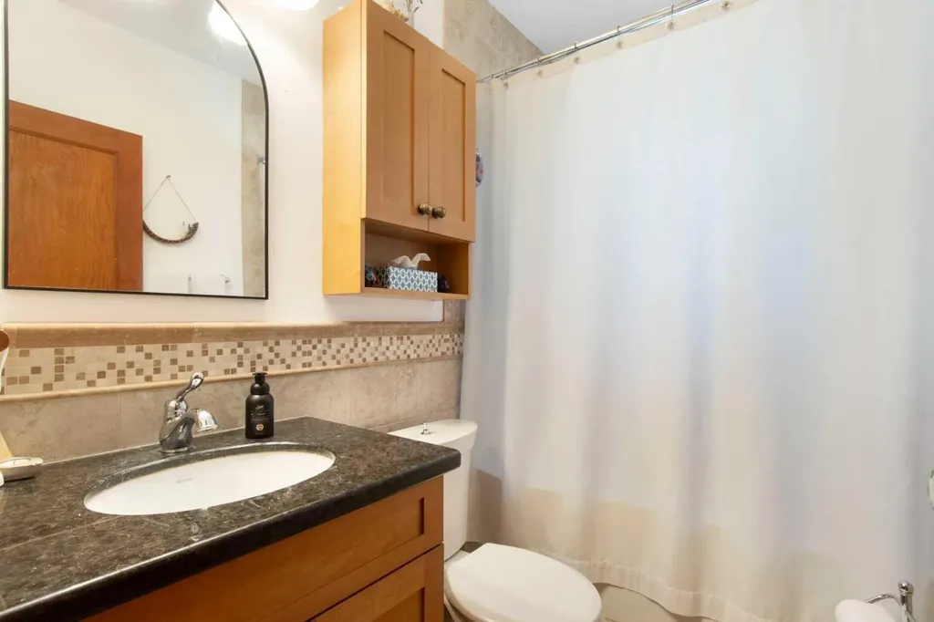609 9 Avenue NE Calgary AB T2E 0W4