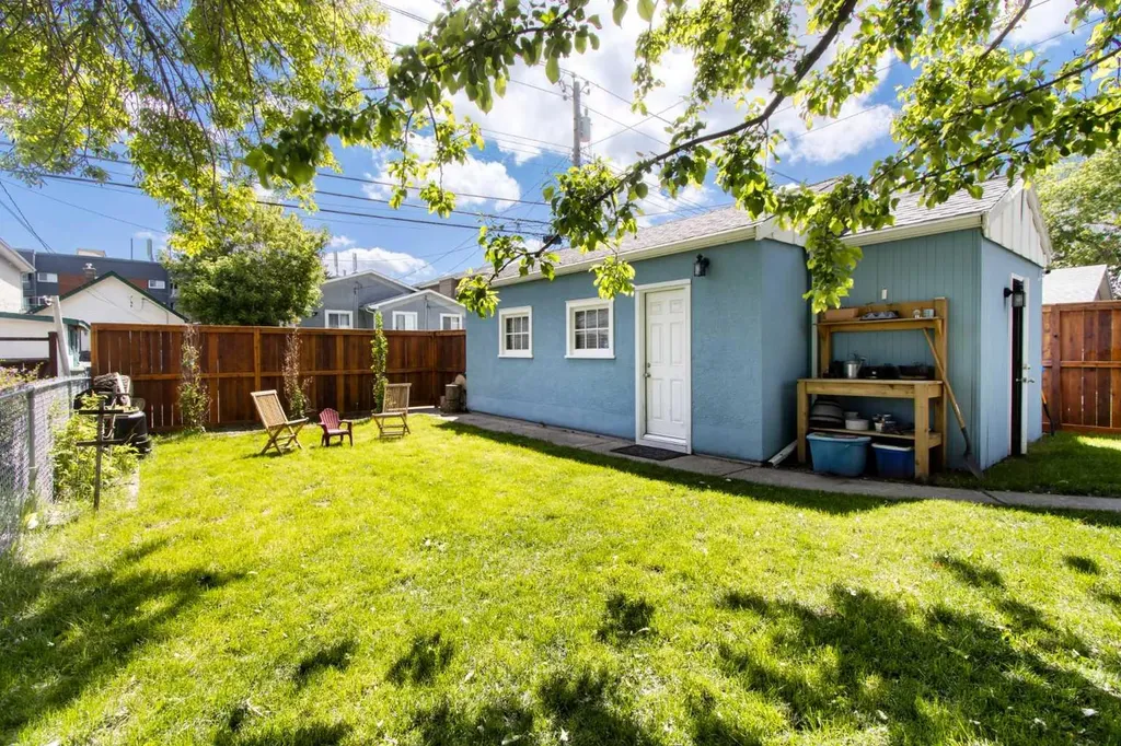 609 9 Avenue NE Calgary AB T2E 0W4