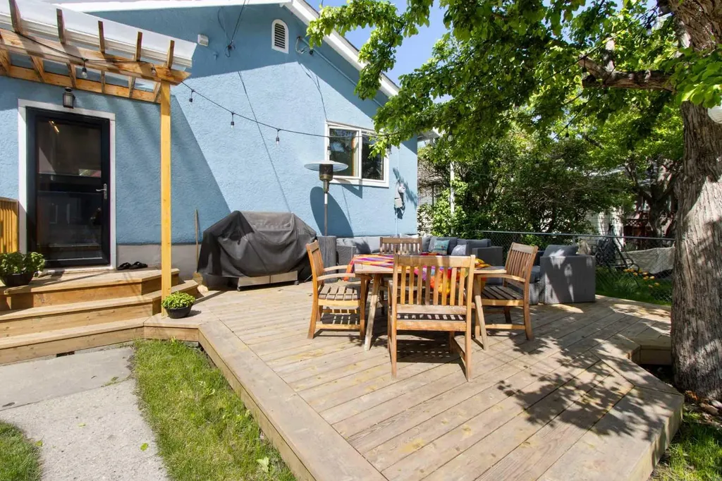 609 9 Avenue NE Calgary AB T2E 0W4