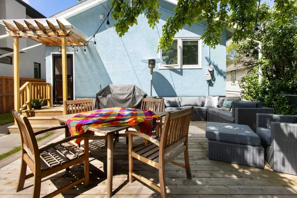 609 9 Avenue NE Calgary AB T2E 0W4