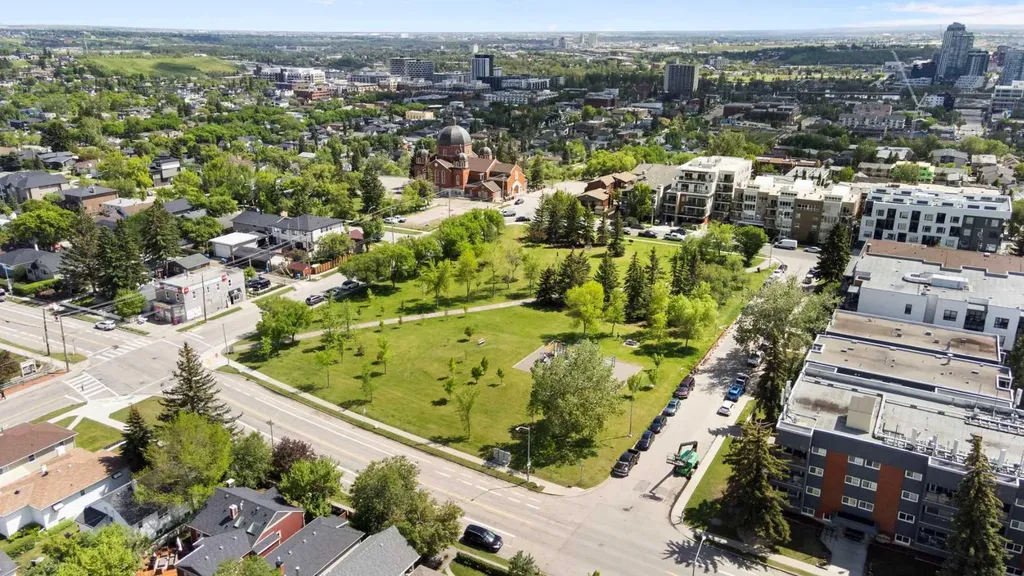 609 9 Avenue NE Calgary AB T2E 0W4