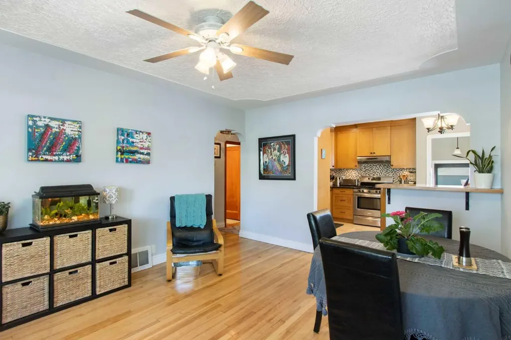609 9 Avenue NE Calgary AB T2E 0W4