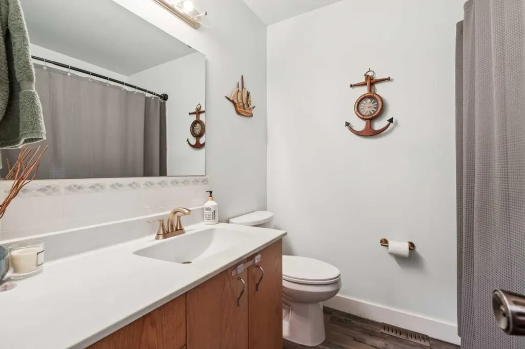 215 Silver Valley Rise NW Calgary AB T3B 4X8