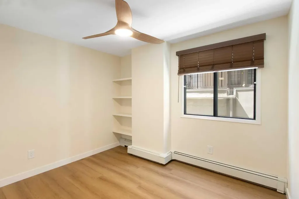 523 15 Avenue SW Calgary AB T2R 0R3
